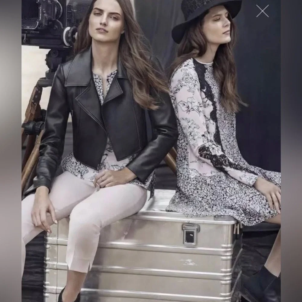 BCBGMaxAzria  Bryanne tunic purple floral  dress in Lilac/Black, size S - Picture 2 of 14